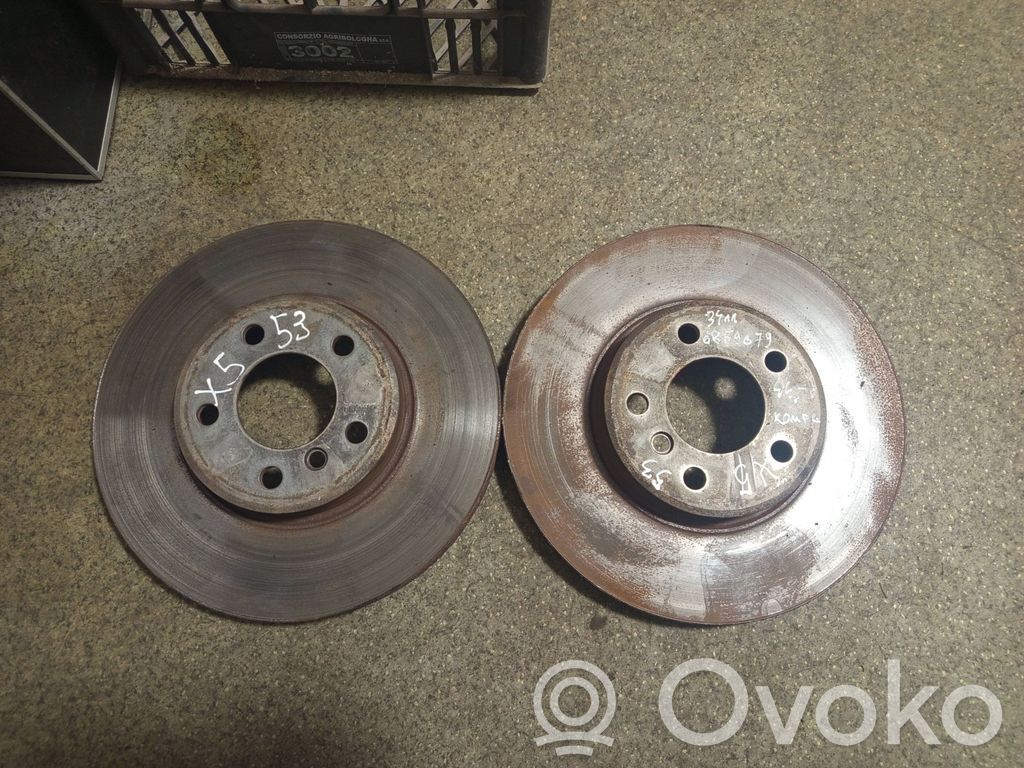 BMW X5 E53 Etujarrulevy 