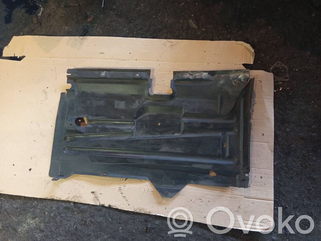 BMW 5 E39 Seitenbodenschutz 