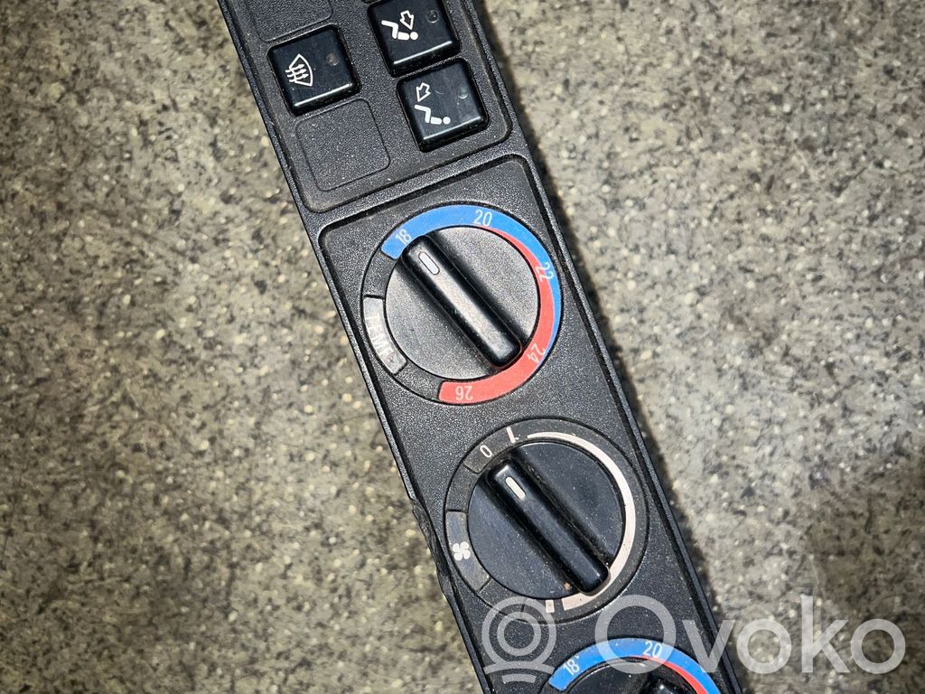 Climate control unit   1388029