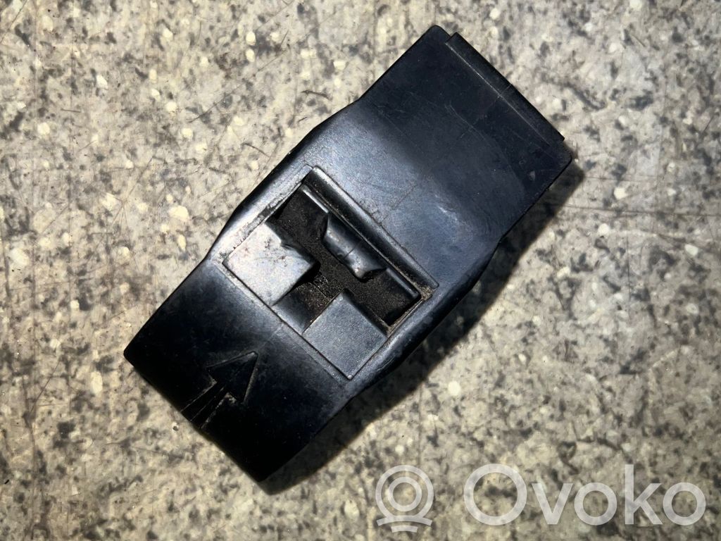 BMW 3 E36 Radiator mount bracket 