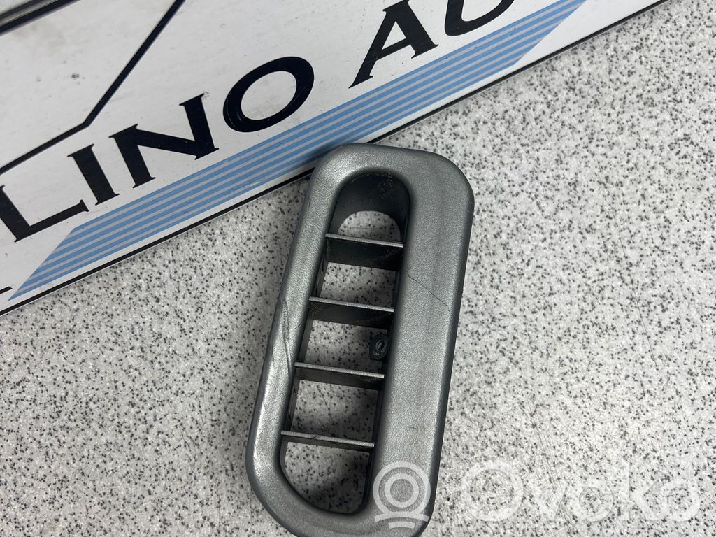 BMW 7 E65 E66 Rear air vent grill 