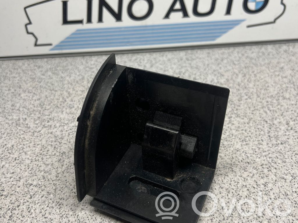 BMW 5 E39 Staffa di montaggio copertura ripiano portaoggetti 
