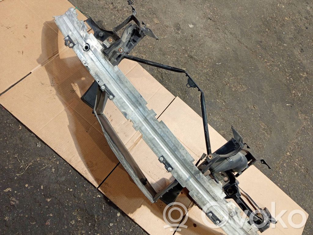 BMW 5 E60 E61 Priekšpusē bampera sija / balka 