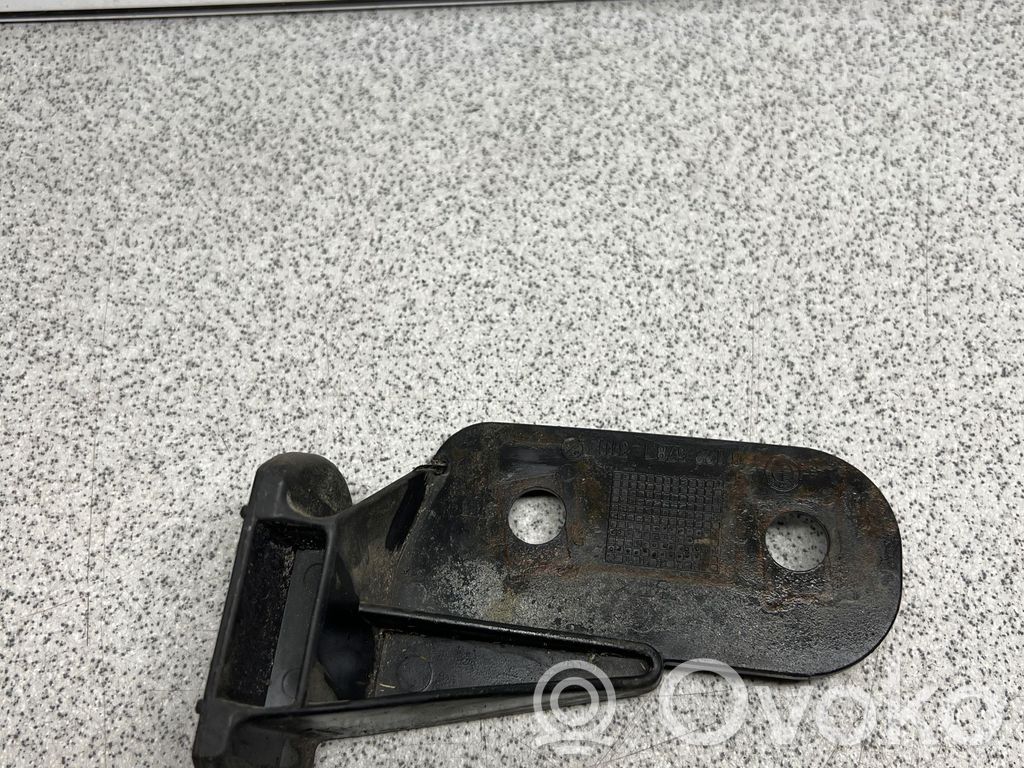 BMW 3 E36 Priekšpusē bampera turētājs 