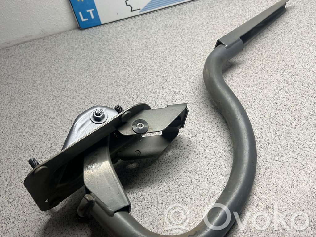 Tailgate/trunk/boot hinge   7034246