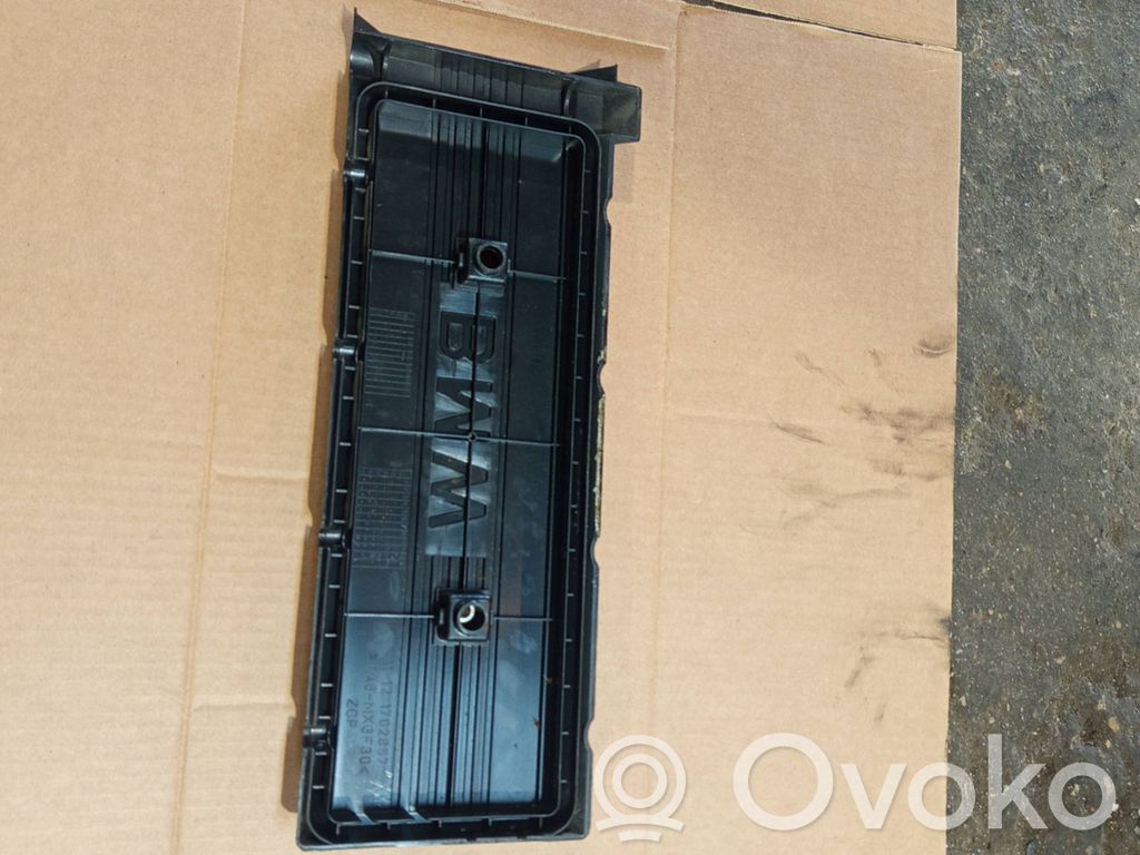 Engine cover (trim)   1702857