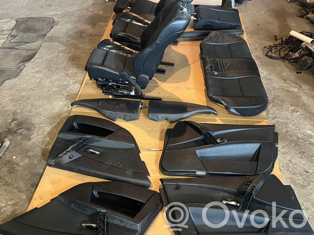 BMW 5 E60 E61 Salono komplektas 