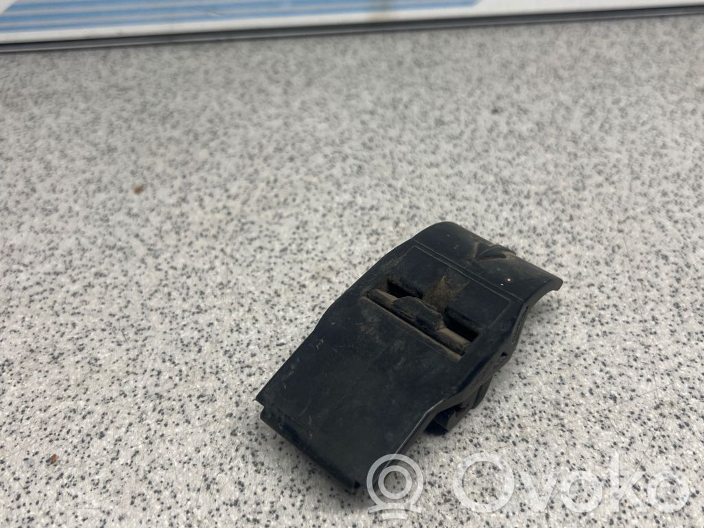 BMW 3 E36 Radiator mount bracket 