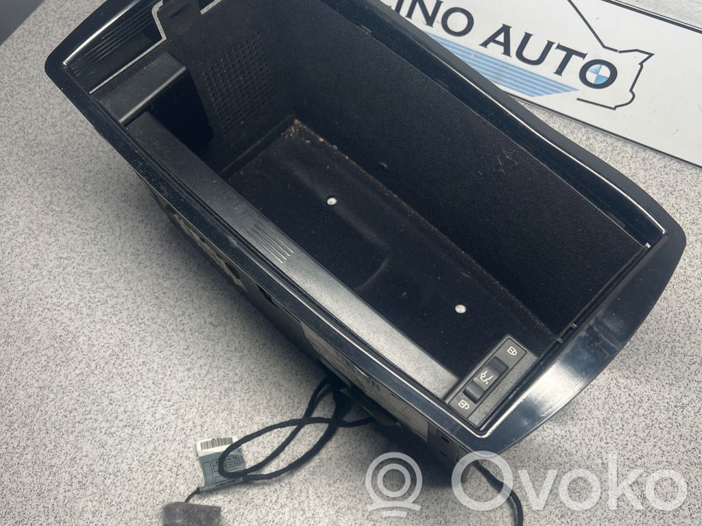 BMW 7 E65 E66 Daiktadėžė centrinės konsolės 