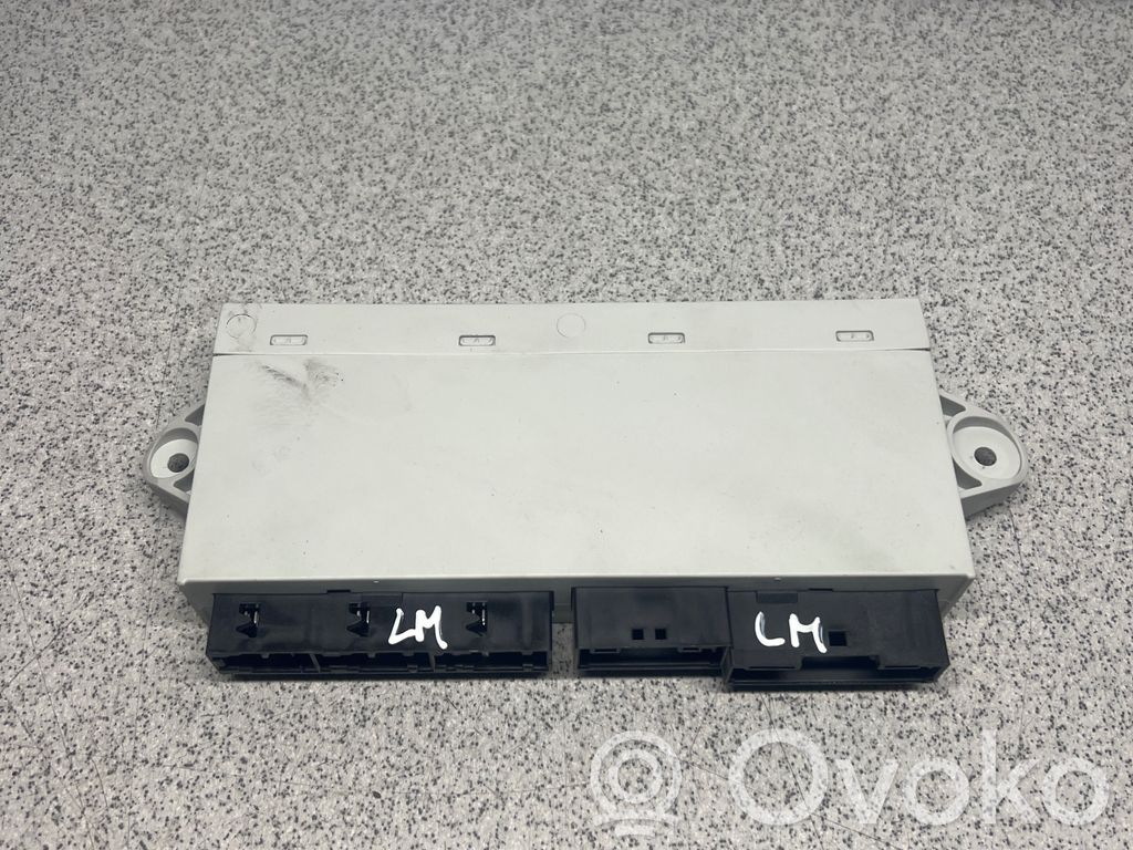 Unité de commande module de porte   6940440