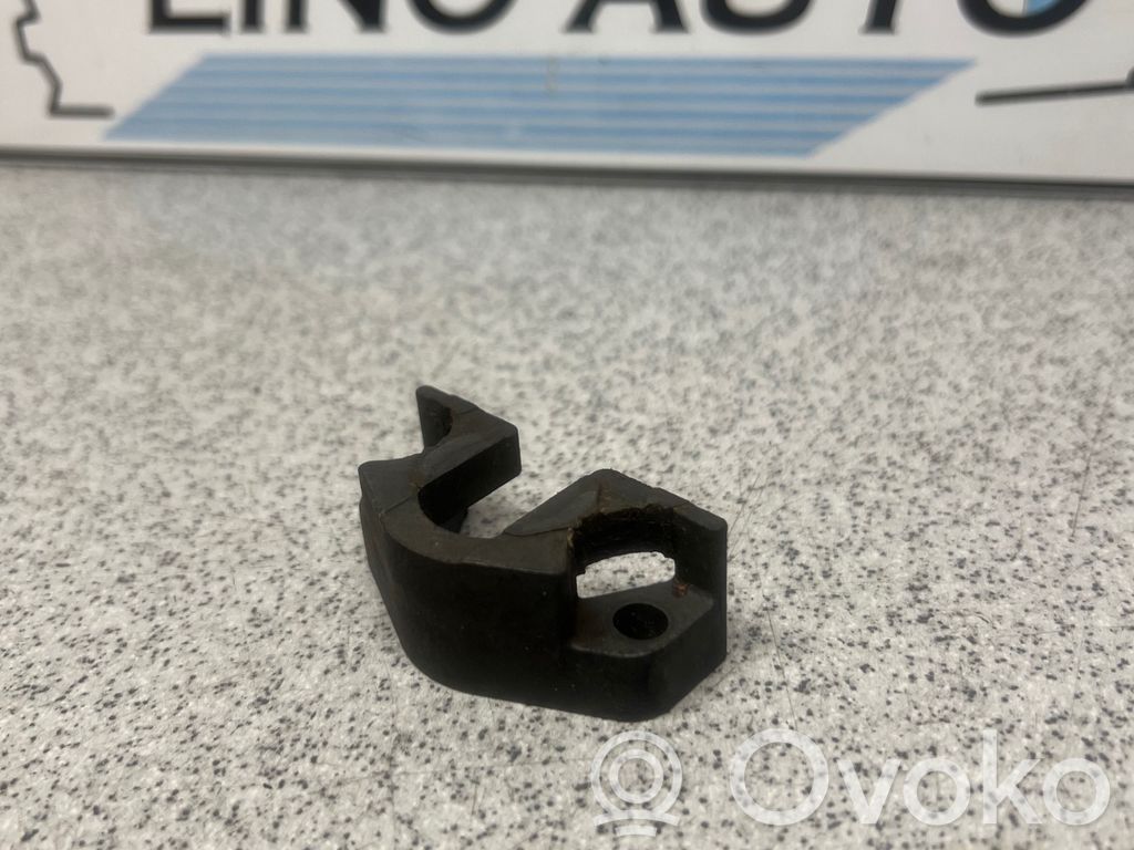 BMW 5 E60 E61 Support de pince d'injecteur de carburant 