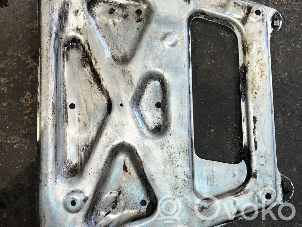 BMW 5 E60 E61 Protecție inferioară motor 