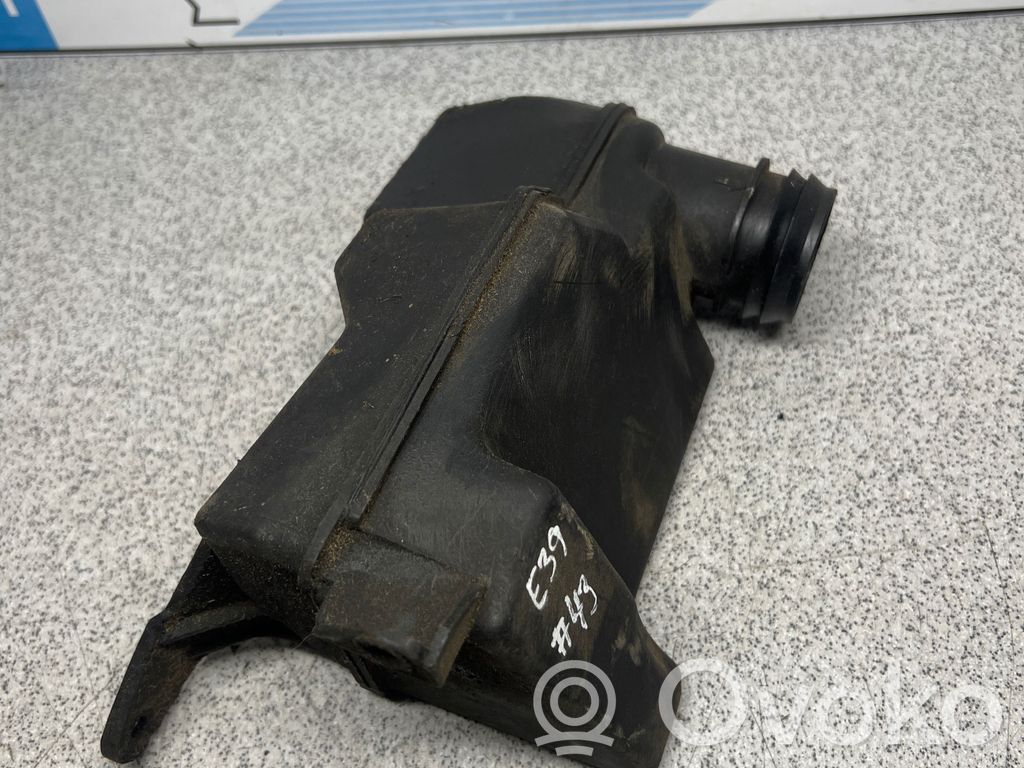 BMW 5 E39 Air intake duct part 