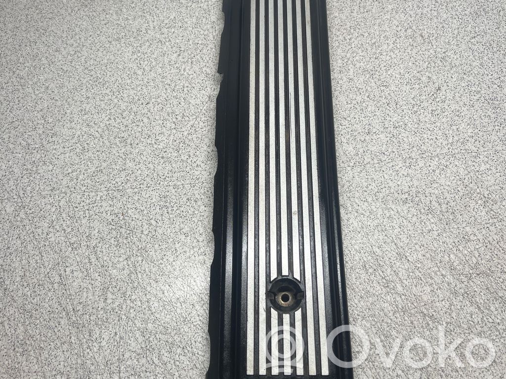 Engine cover (trim)   1740160