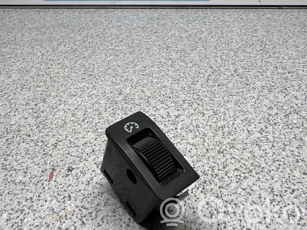 Interruptor de control del panel de luces   61318352216