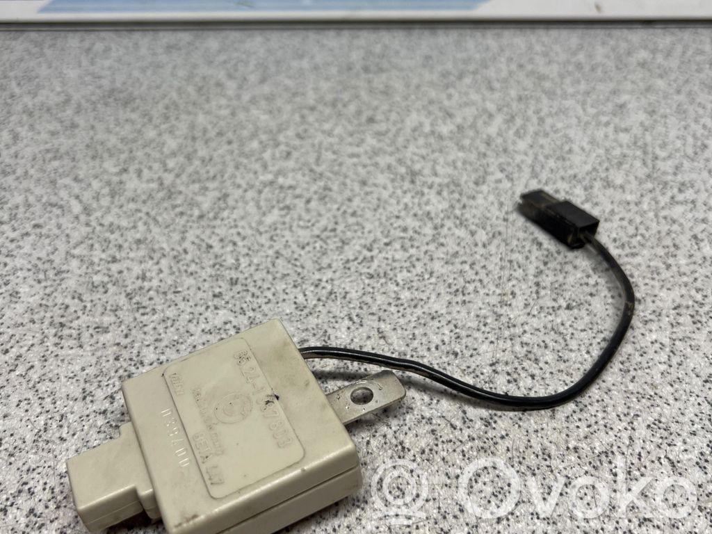 BMW 3 E36 Amplificator antenă aeriană 