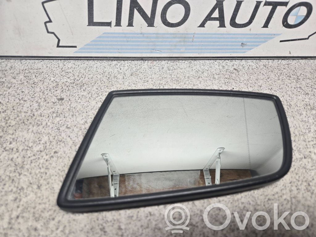 BMW 5 E60 E61 Spoguļa stikls 