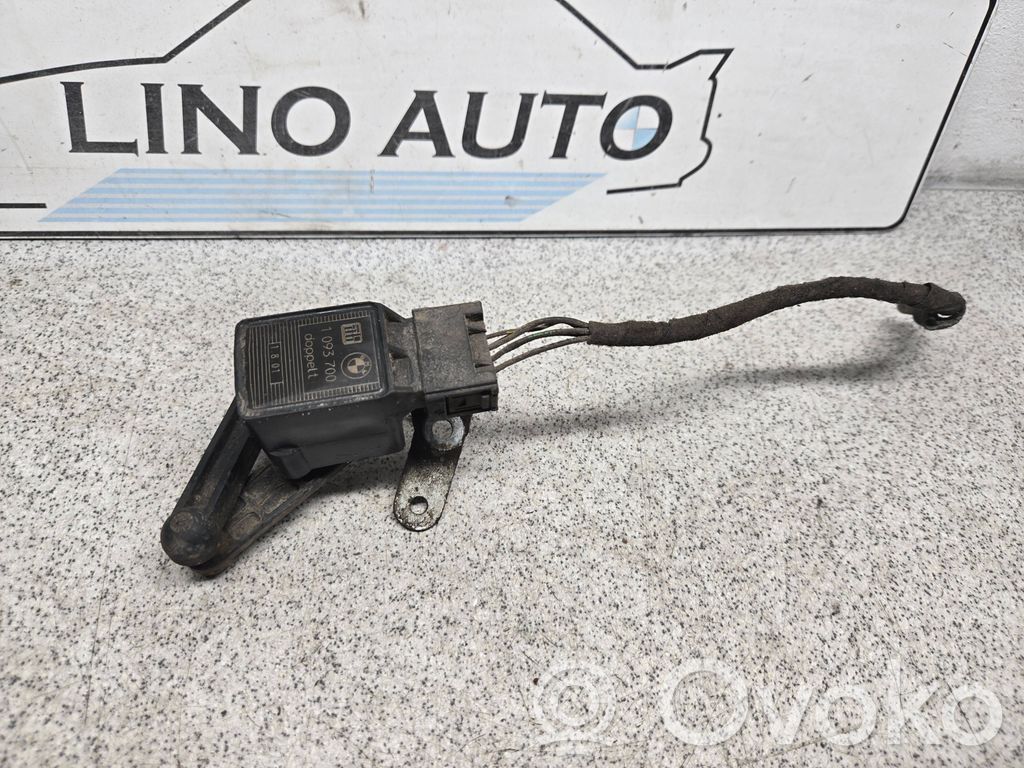 BMW 5 E39 Front height sensor lever 