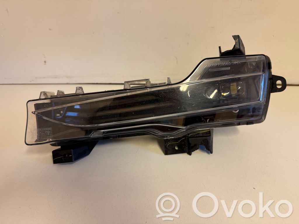 Tesla Model 3 Etusumuvalo 