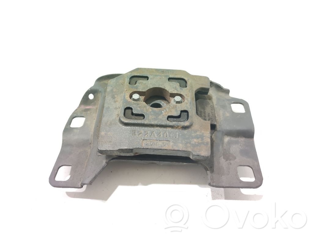 Volvo V50 Engine mount bracket 