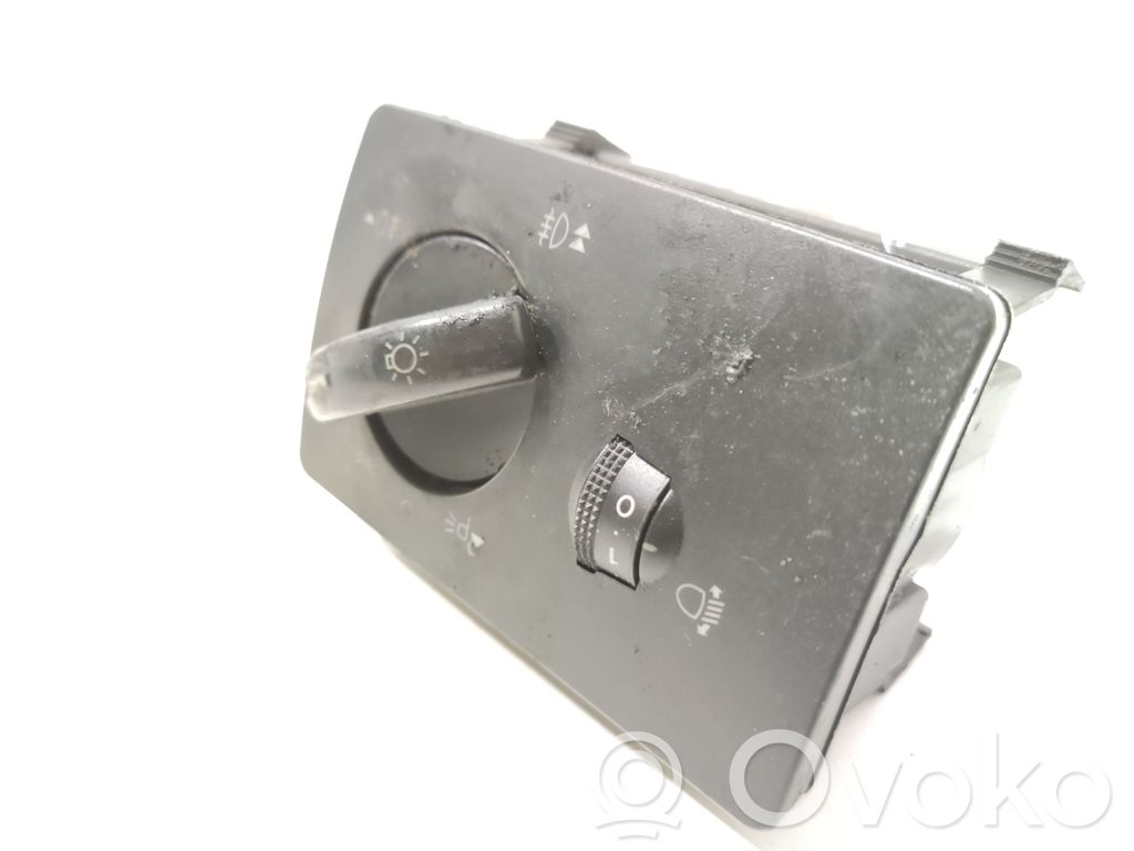 Ford Focus Light switch 