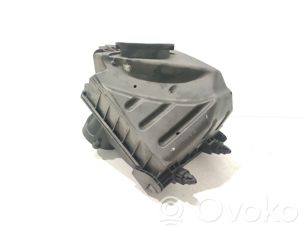 Audi A4 S4 B7 8E 8H Air filter box 