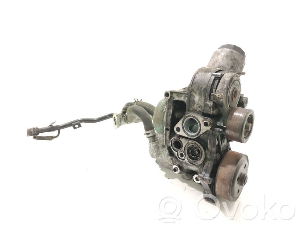 Honda Civic Oil filter mounting bracket 