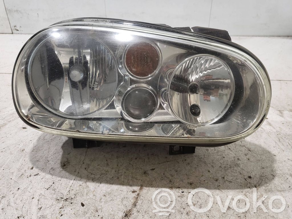 Volkswagen Golf IV Faro/fanale 