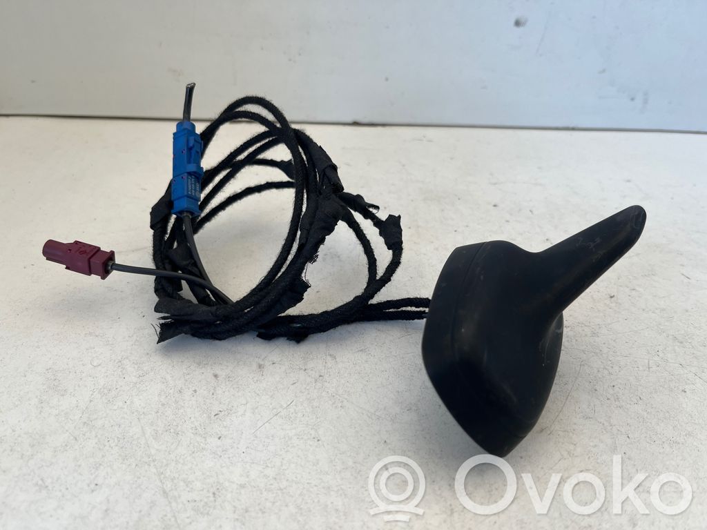 Audi A4 S4 B8 8K GPS-pystyantenni 