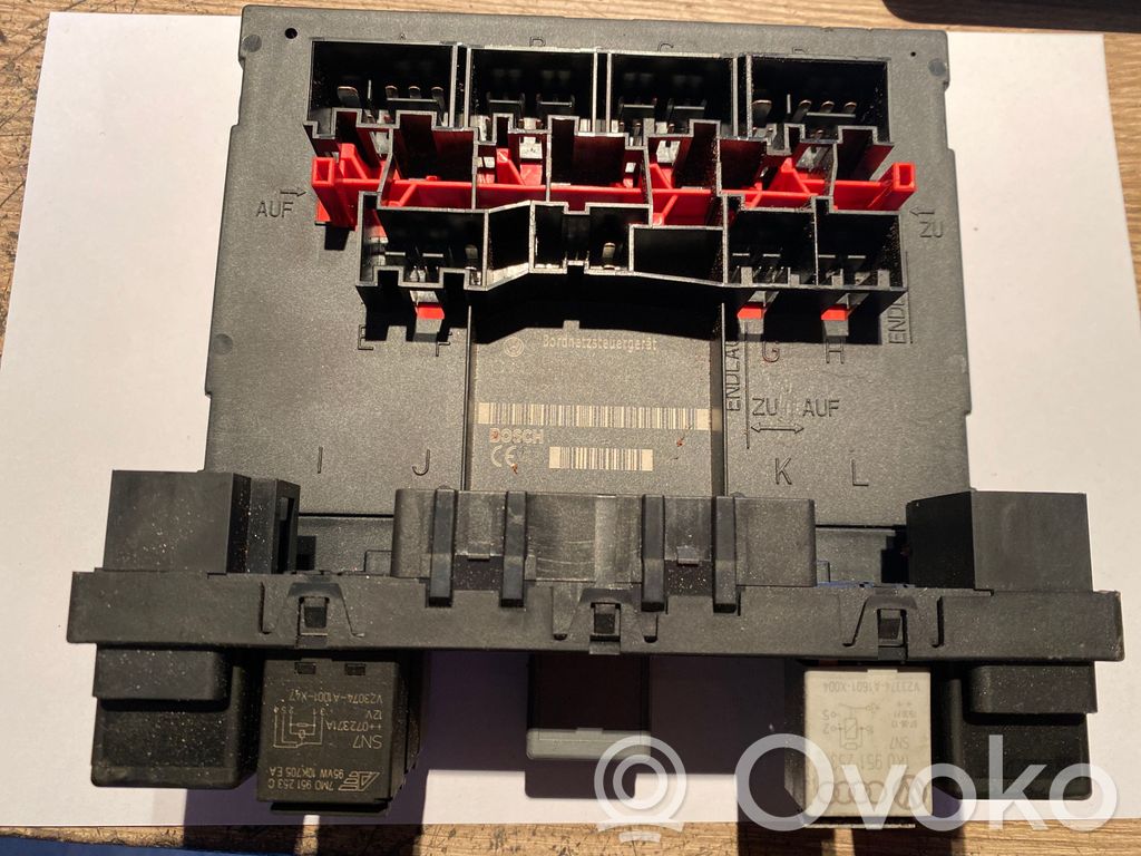 Volkswagen PASSAT B6 Comfort/convenience module 