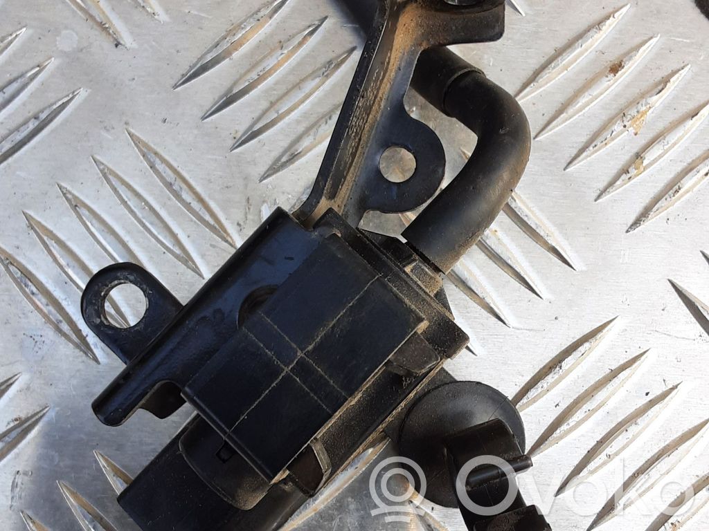 Válvula de vacío   17T161,037906283C,07L131157