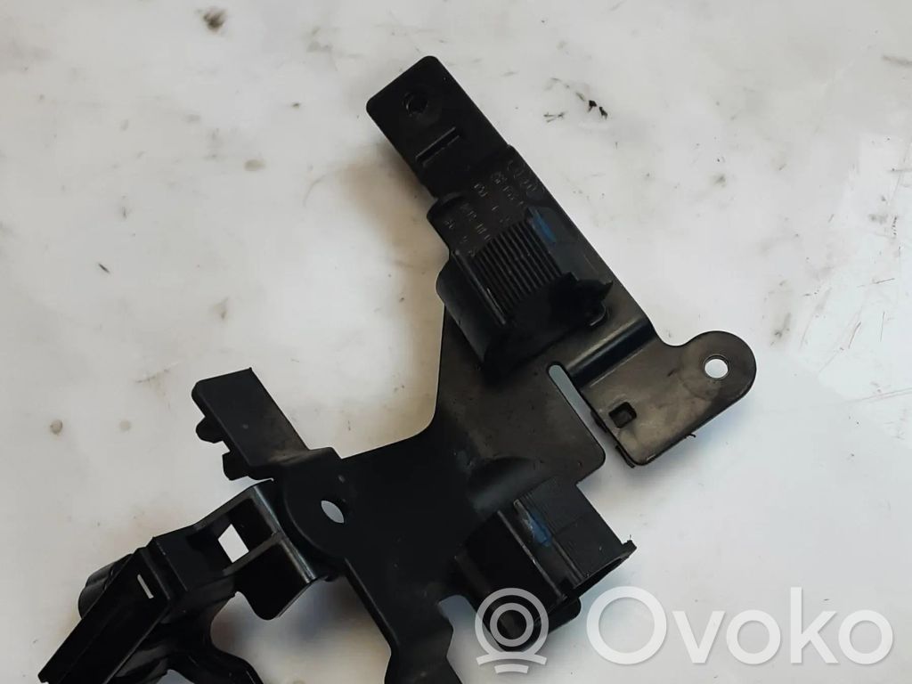Audi Q7 4M Other engine bay part 
