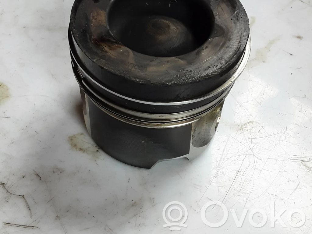 Audi A6 C7 Piston 