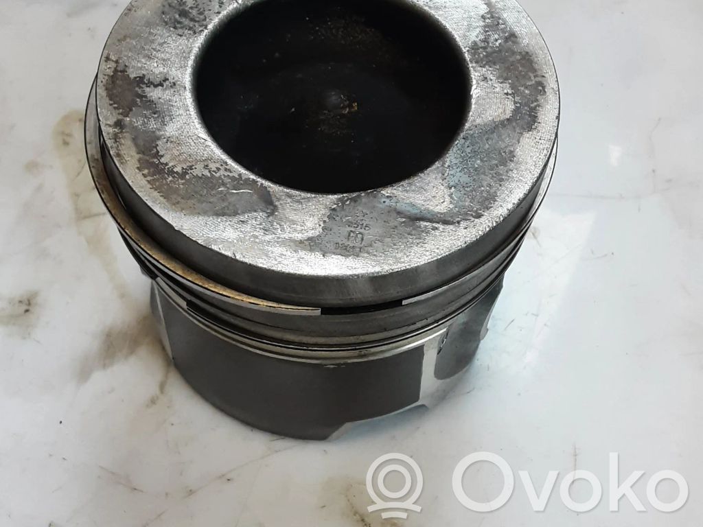 Audi A6 C7 Piston 