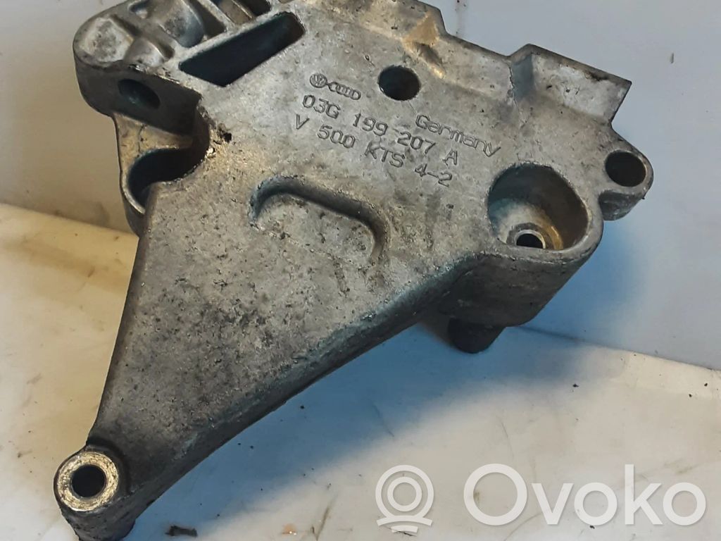 Audi A3 S3 A3 Sportback 8P Engine mounting bracket 