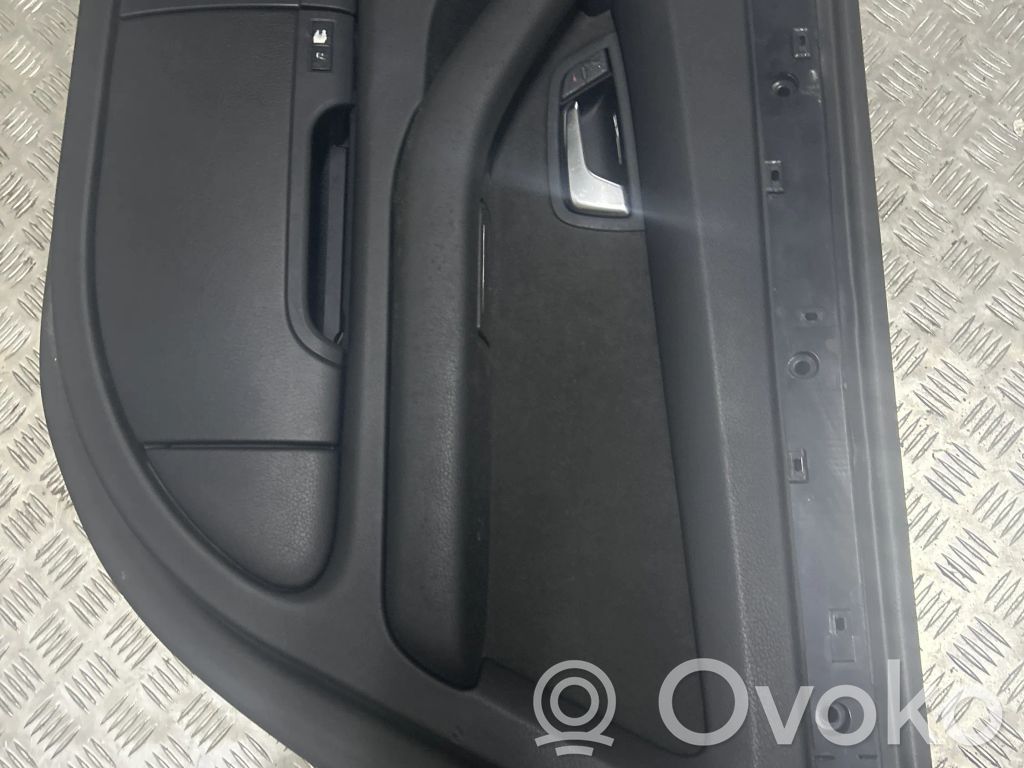 Apšuvums aizmugurējām durvīm   4E0868066A