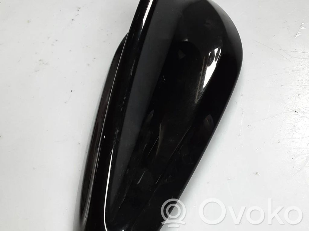Osłona anteny dachowej GPS   922777604