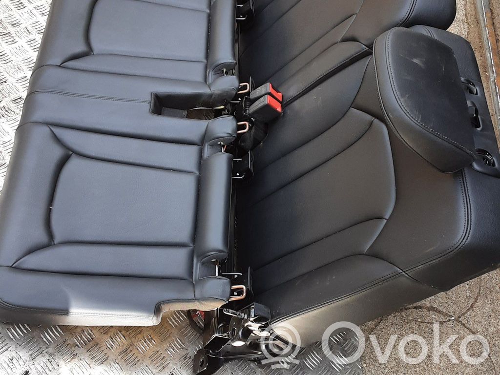 Audi Q7 4M Kolmannen istuinrivin istuimet 