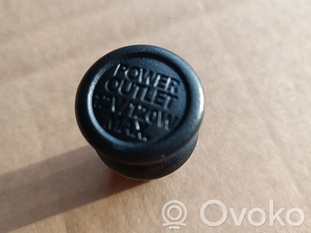 12 V Socket (front)