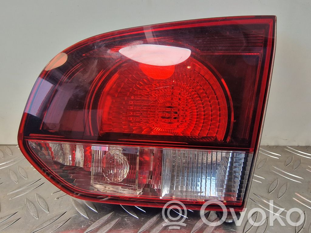 Volkswagen Golf VI Lampy tylnej klapy bagażnika 
