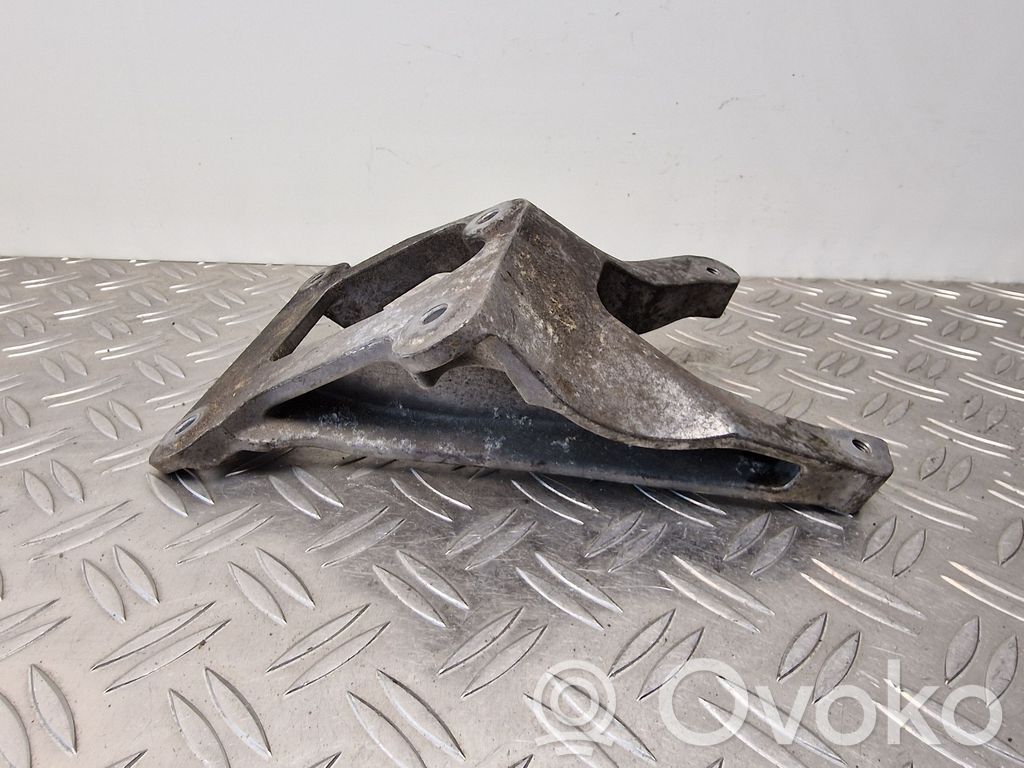 Audi A8 S8 D3 4E Gearbox mounting bracket 