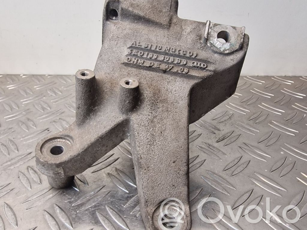 Audi A8 S8 D3 4E Engine mounting bracket 