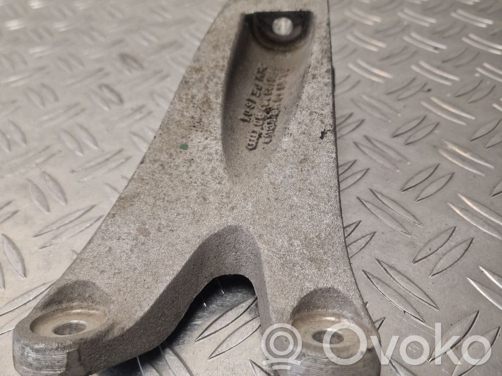 Audi A8 S8 D3 4E Engine mounting bracket 