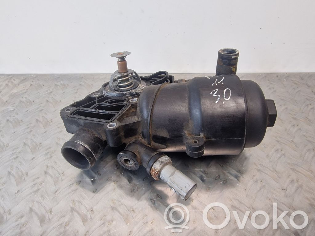 Audi A8 S8 D4 4H Oil filter mounting bracket 