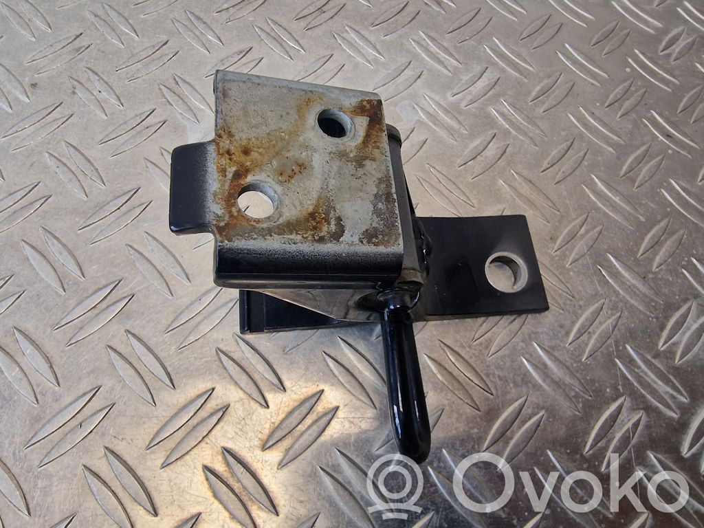 Audi A8 S8 D2 4D Front door lower hinge 