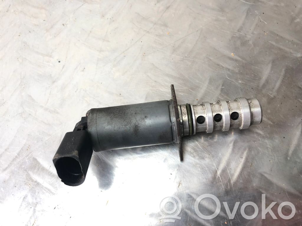 Audi A4 S4 B7 8E 8H Venttiiliöljyn valvonta 