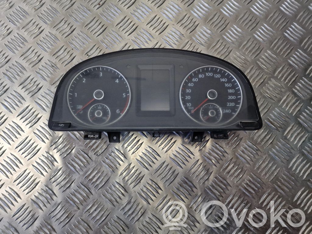 Volkswagen Caddy Spidometrs (instrumentu panelī) 
