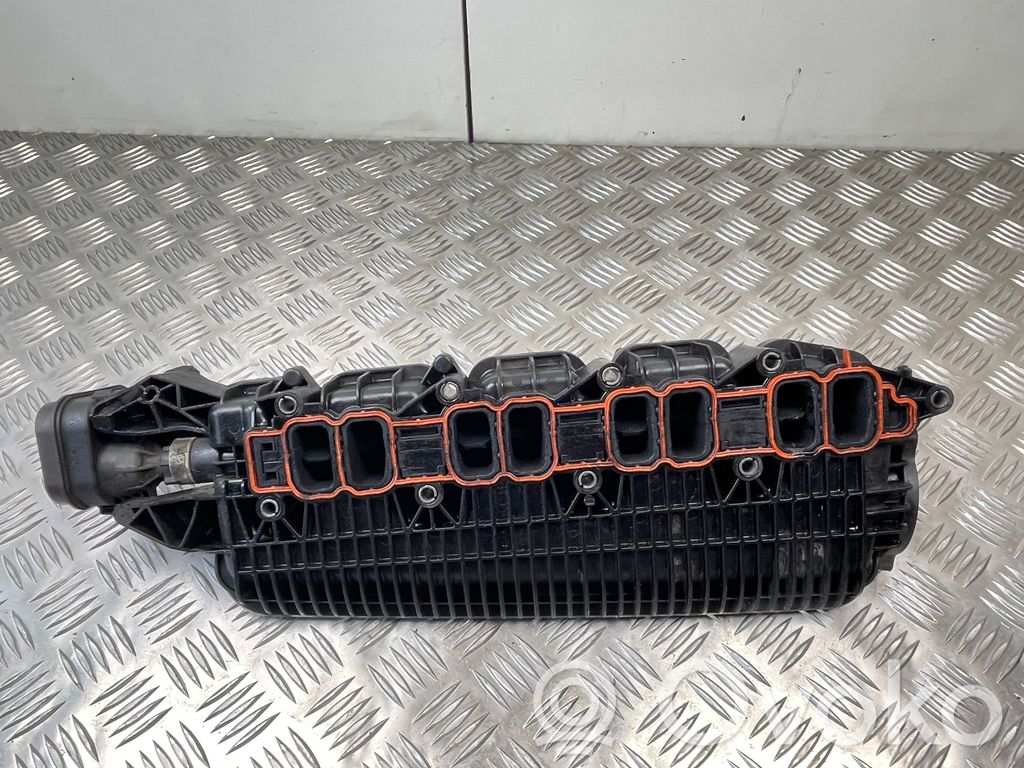 Audi SQ7 Colector de admisión 