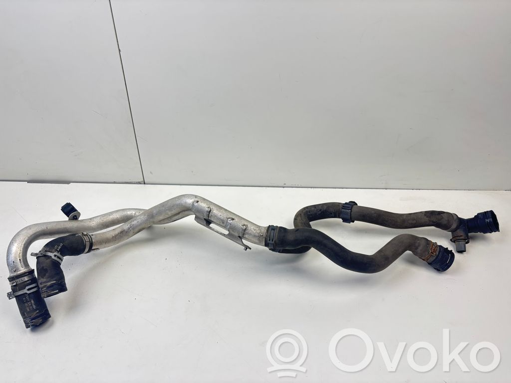 Audi A4 S4 B9 Engine coolant pipe/hose 