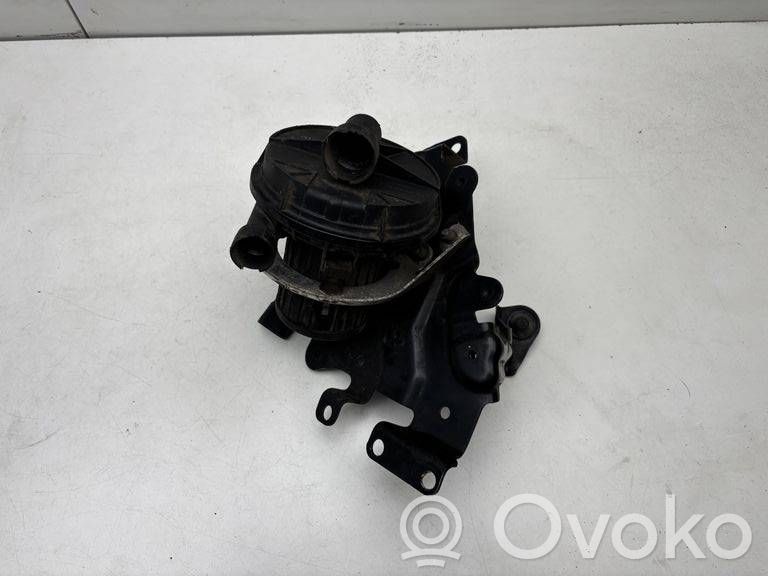 Audi A8 S8 D3 4E Sekundärluftpumpe 